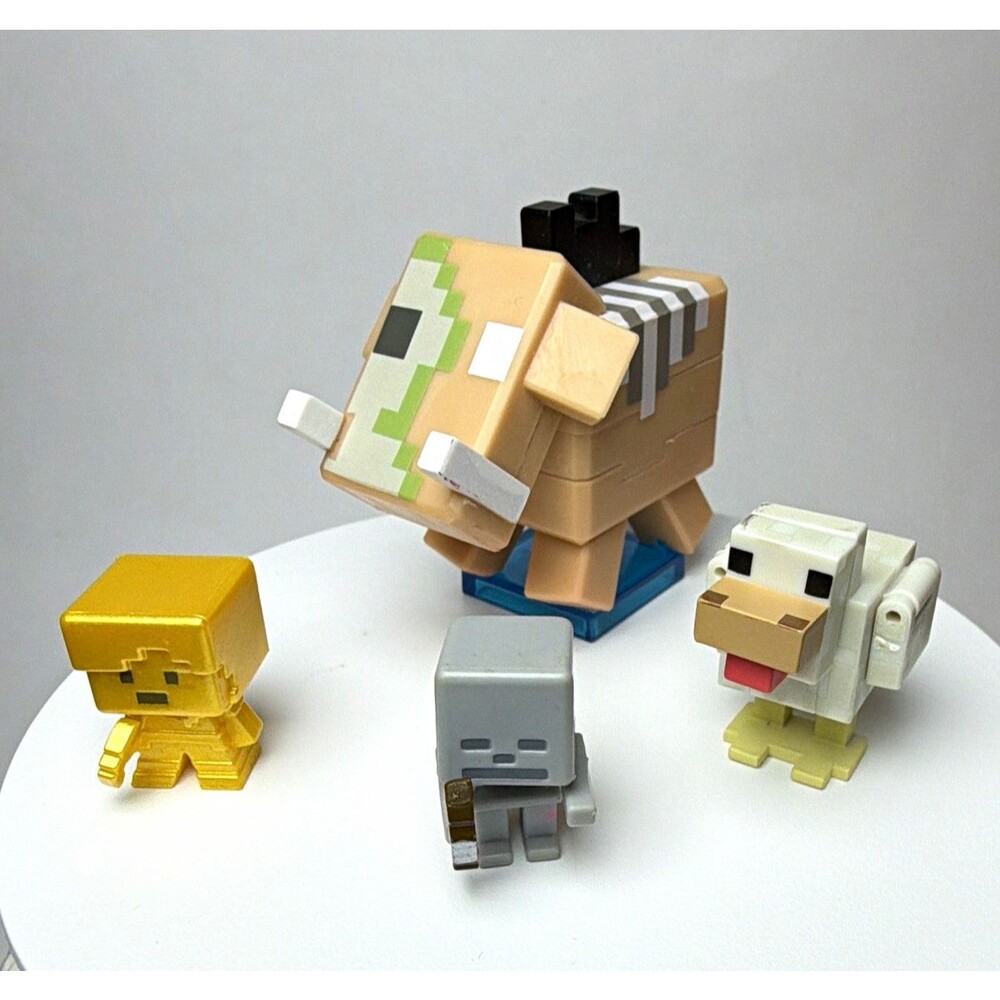 Minecraft Pig & Chicken Mini Figure Set Plastic Multicolor Block Animals